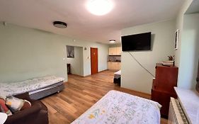 Green Albatros 48M With Bathroom